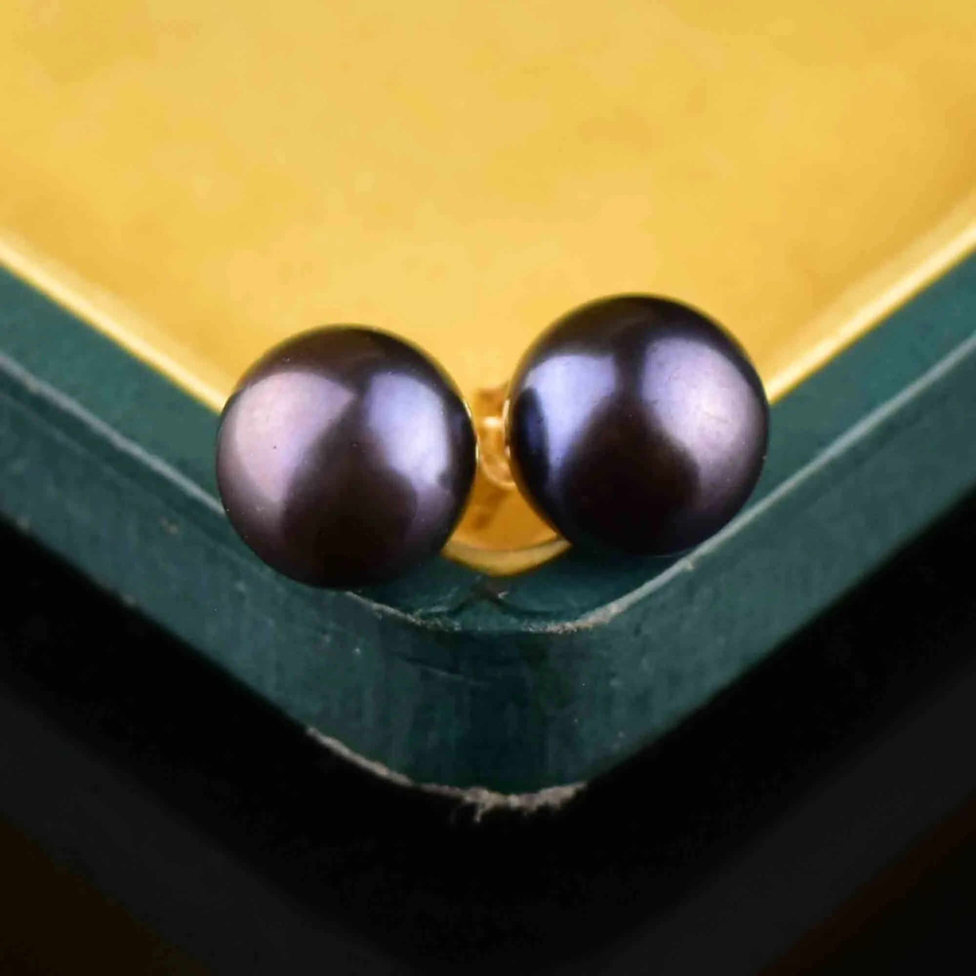 14K Gold Black Cultured Pearl Stud Earrings