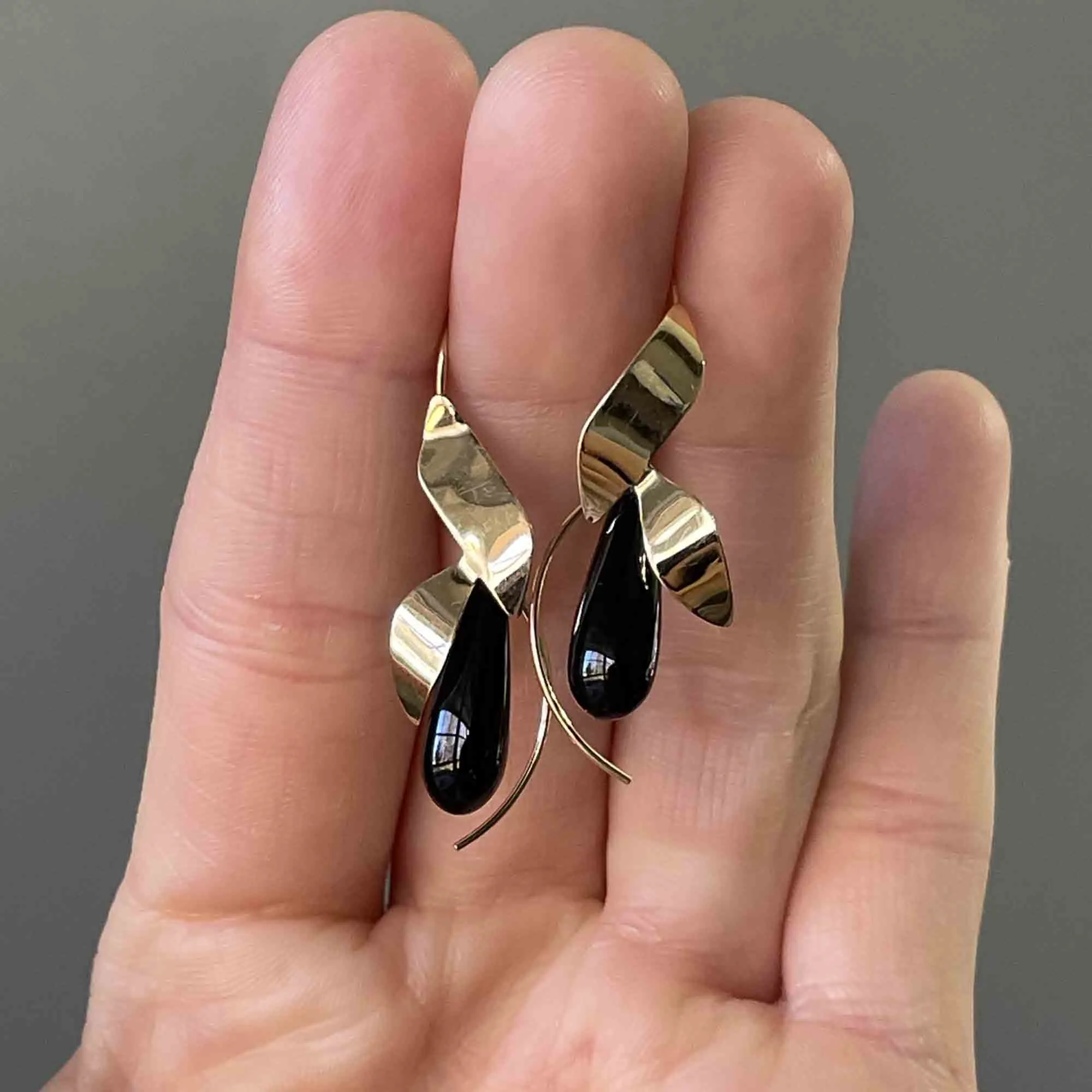 14K Gold Petal Black Onyx Drop Earrings