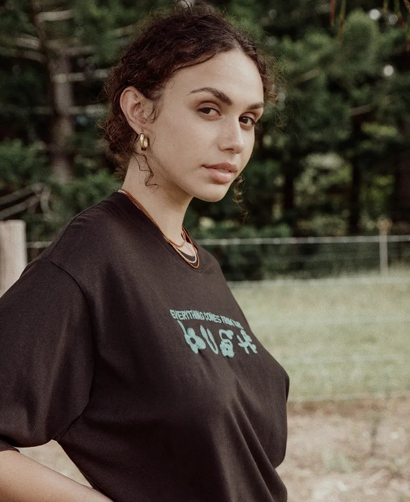 EMBROIDERED BUSH TEE