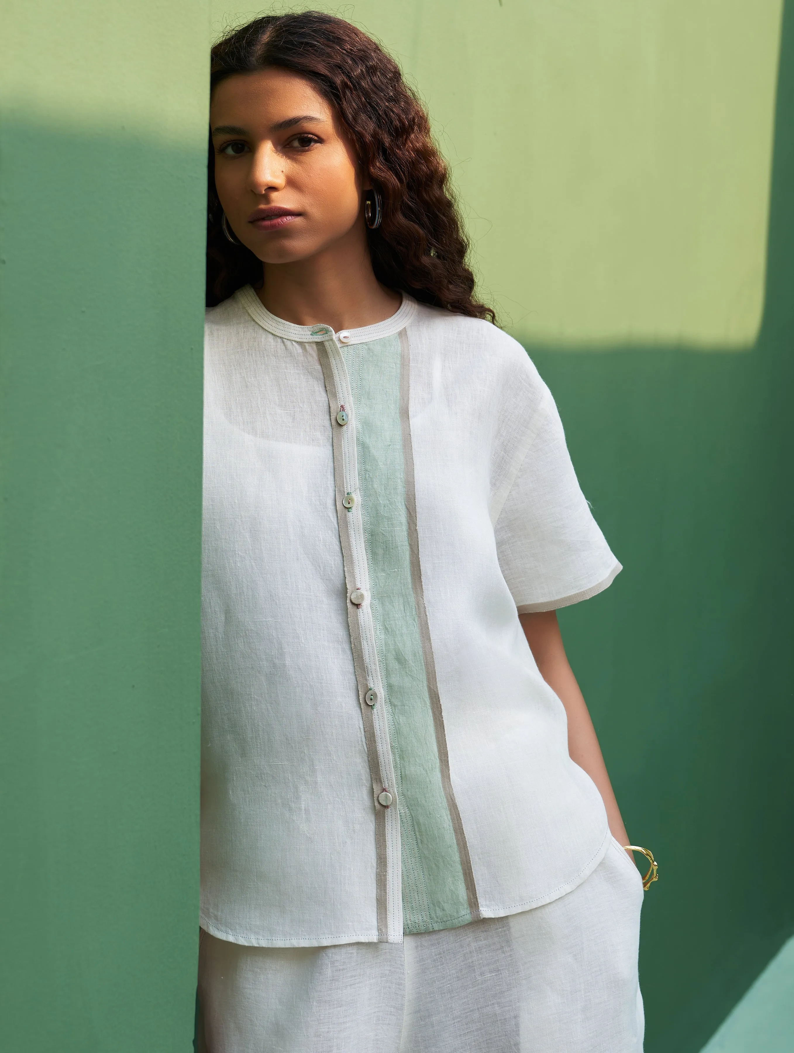 Kol Border Linen Crop Shirt - Ivory