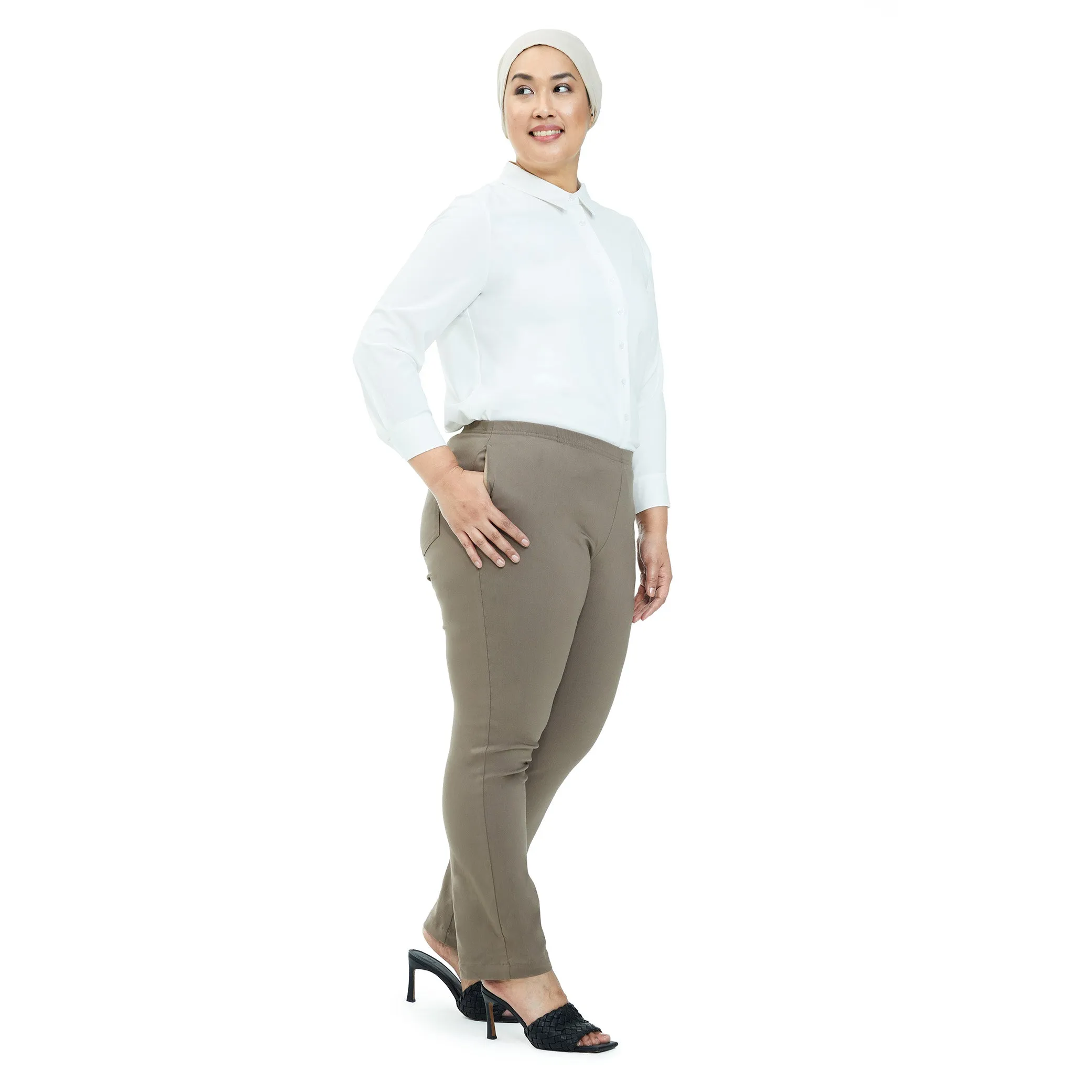 Signature Ultra-Stretch Long Pants