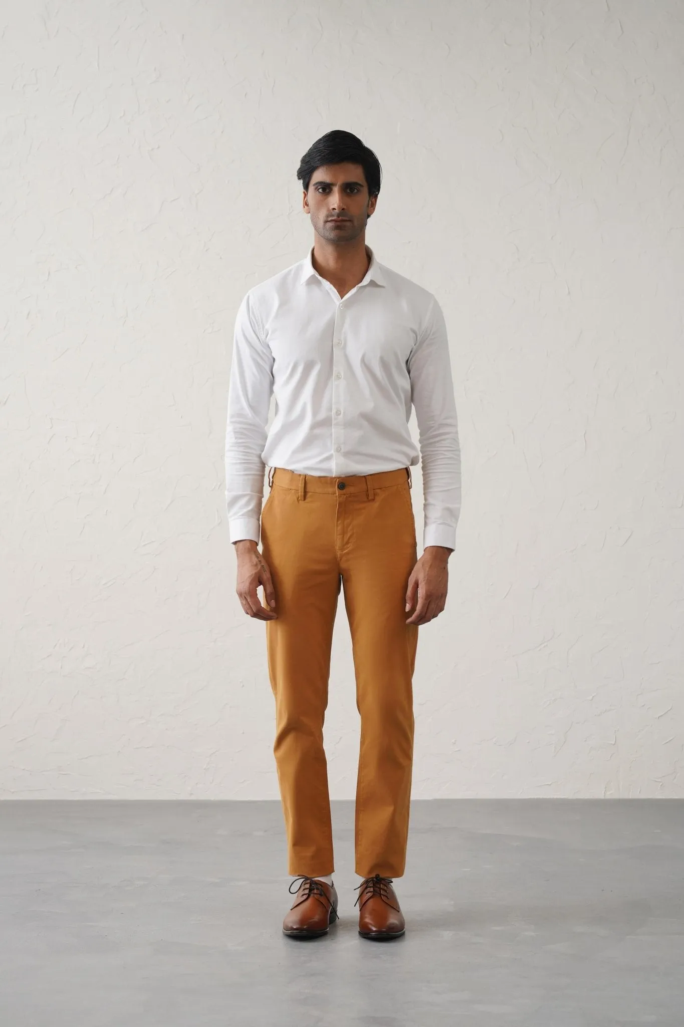 The Slim Fit Daylong Chino - Quicksand