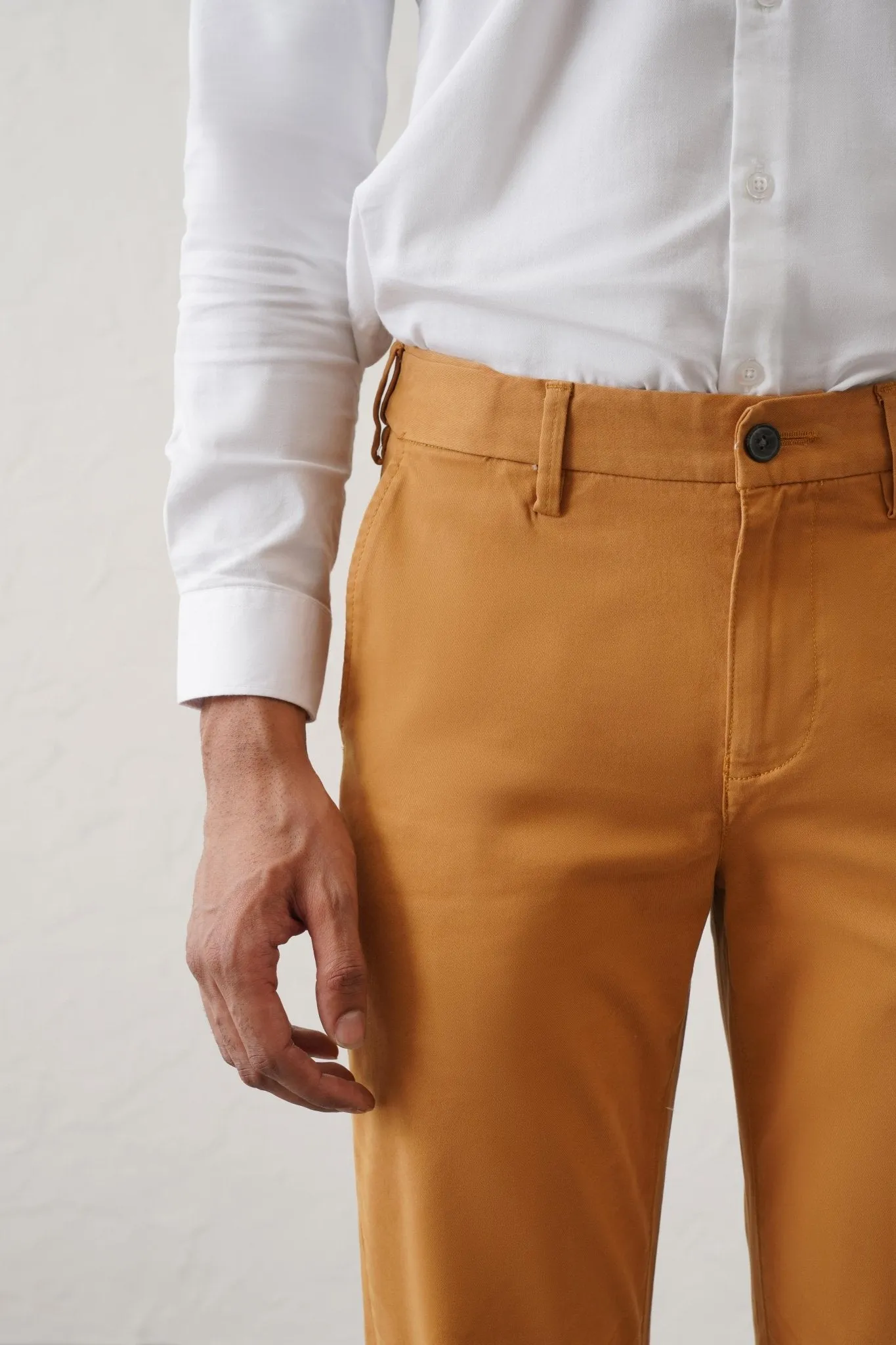 The Slim Fit Daylong Chino - Quicksand